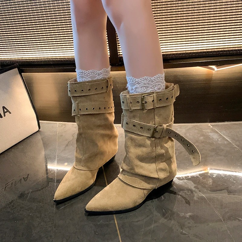 2025年 ポインテッドトゥ レディース ウィンターブーツ  - Street Fashion Winter 2025 のレビューと価格