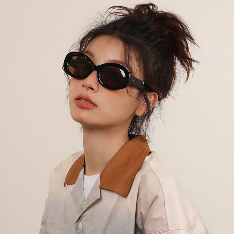 多用途ファッションサングラス新しいオーバルフレームサングラス - Street Fashion Photo のレビューと価格