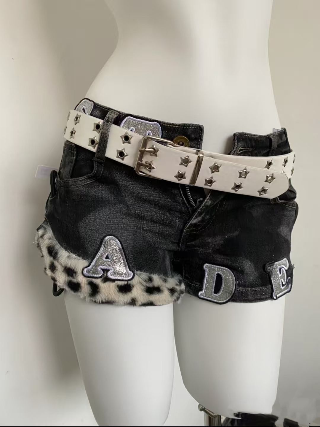 Y2k 刺繍パッチデニムショーツ女性原宿レトロセクシーなホッ - Street Fashion Harajuku のレビューと価格