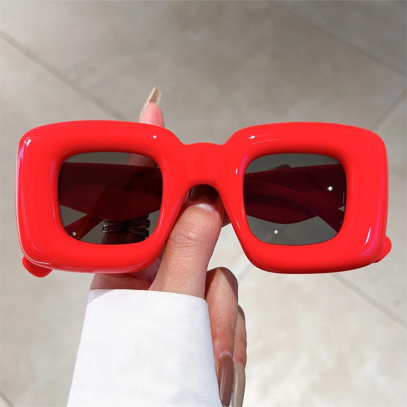 新しい女性用スクエアサングラス、面白い長方形サングラス、ファ - Street Fashion Photo のレビューと価格