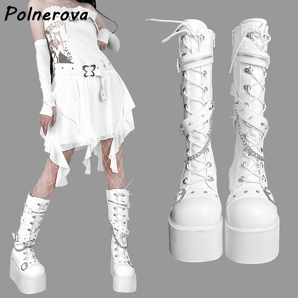 黒のプラットフォームメタルチェーンブーツ、バックルストラップ - Street Fashion Punk のレビューと価格