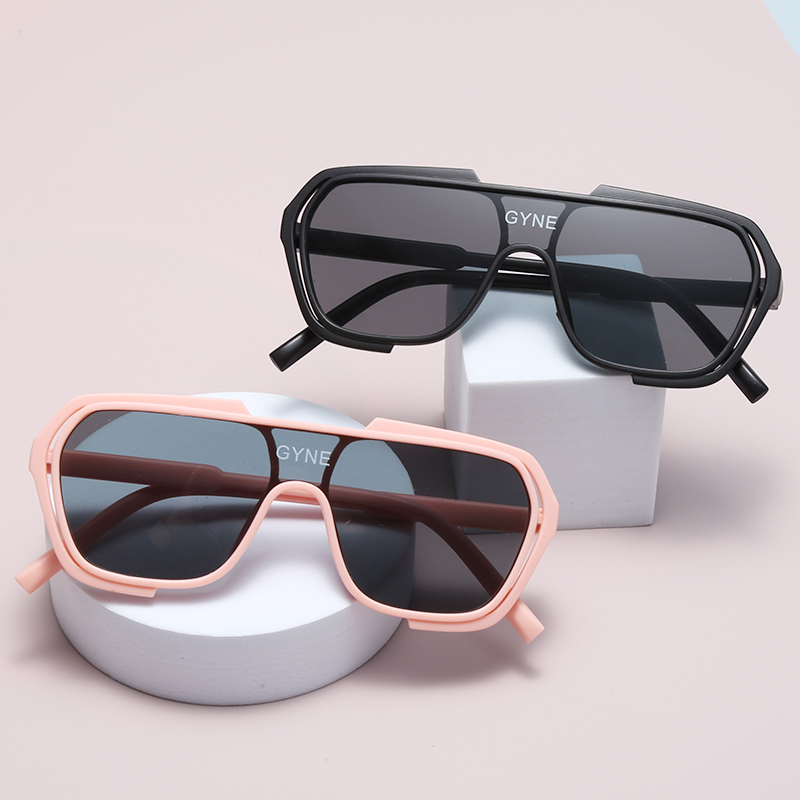 パーソナリティサンブロックフレームサングラス、子供用メガネ、 - Street Fashion Photo のレビューと価格